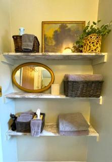 Bluffside Chalet Suite - 4