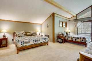 Lakeside Northwoods Retreat Dock, Deck, Fire Pit! - 1