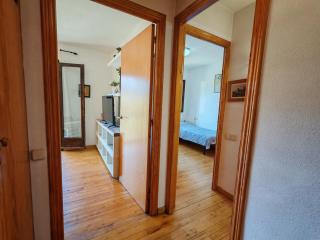 Ambiente cálido y luminoso- Confort rústico - Falcó 5 - 6