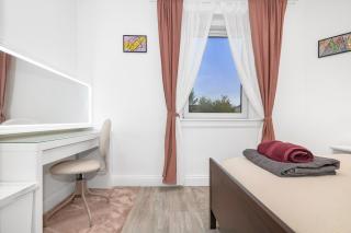 Private Hot Tub - Garden Terrace - Free Parking - Zen & Bubbles - 1