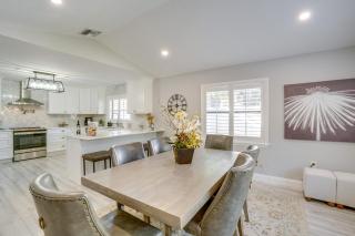 4 Mi to Siesta Key Family Getaway with Balcony - 3