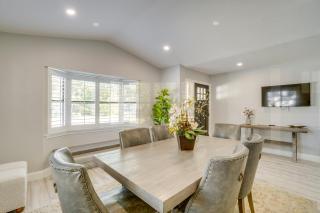 4 Mi to Siesta Key Family Getaway with Balcony - 2