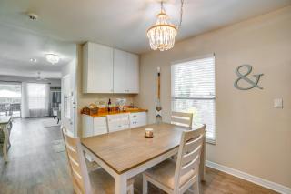 Walk to the Bay Pet-Friendly Oasis in Sarasota! - 3