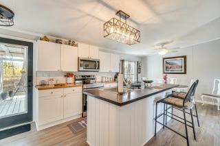 Relax Fireside! Retreat Near Chickamauga Lake - 0