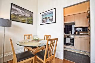 Great Location! 2bd,2 Bath In Centre Of Edinburgh - 5