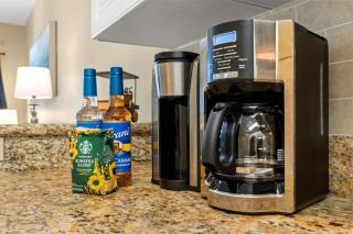 World Tour 2BR Golf View Pool & Patio - 1