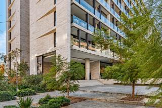 Warm, Central and Modern Apartment - 9