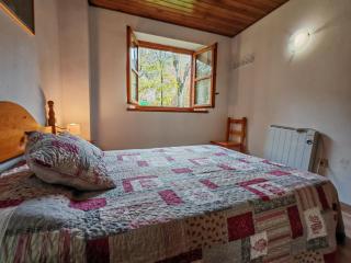 Bajo con jardín, paz, tranquilidad y aire libre - Isard 3 - 5