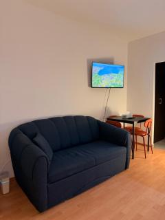 Cozy apartment near City Center with easy transport access - 6