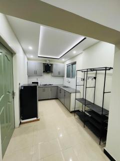 Elegant Mordern Stay, 2BHk, Near Airport - 2