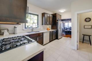 Near Casinos and Lake Michigan Beaches Hammond Apt - 2