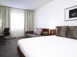 Novotel Canberra - 4