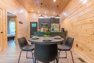 Green & Black Bear Cabins By Beyond Expectations - 6