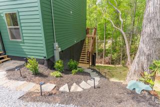 Green & Black Bear Cabins By Beyond Expectations - 1