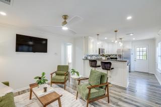 Walk to Cultural District Fort Worth Home with Yard - 6