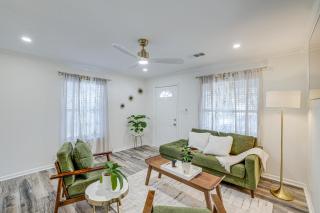 Walk to Cultural District Fort Worth Home with Yard - 4