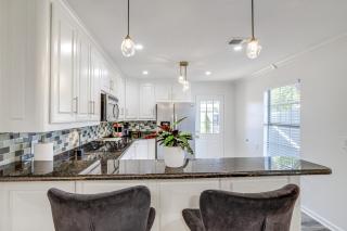 Walk to Cultural District Fort Worth Home with Yard - 3