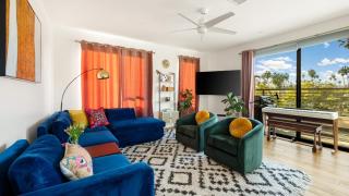 Chic LA 3BDR w Sauna Hot Tub Peloton Skyline Views Echo Loft by AvantStay - 9