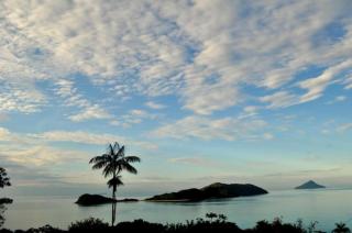 Casa 4 suítes - Vista para Barra do Sahy - 6