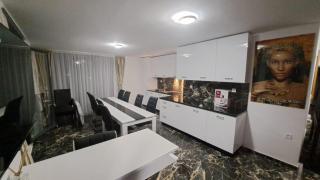 Luxe 1 Dubai Penthouse - 8