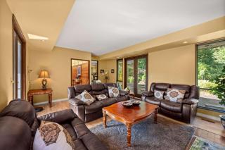 Langley Mid-Century Meets Modern Retreat - 8