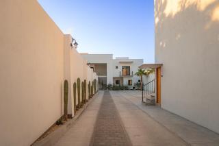 Palma Suite 302 in Downtown La Paz Downtown 2BR Suite with Parking & Pool - 4