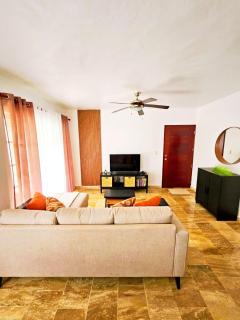 Madonna1 pool beach los corales Arenas de Bavaro - 7