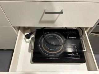 Exquisite cottage with a sea view and a sky tower - 3