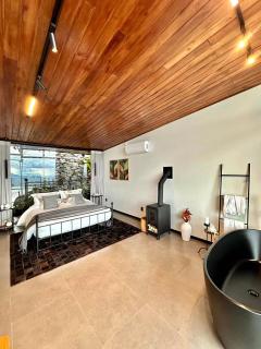 Vista espetacular, piscina e banheira no quarto! - 1