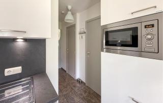 Amazing Apartment In Bredene - 3