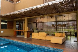 Casa com Ofurô, Piscina Aquecida e Cozinheira - 9