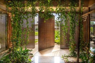 Casa com Ofurô, Piscina Aquecida e Cozinheira - 5