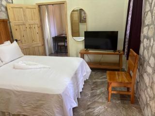 The Ridge - Stone Cottage - 2