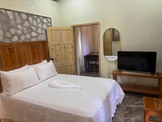 The Ridge - Stone Cottage - 4