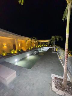 Private Jacuzzi Jungle View in La Veleta - 4