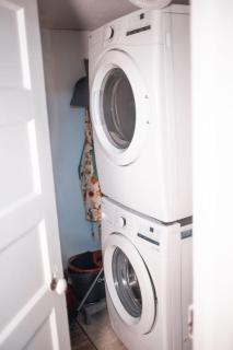 Giggling Creek Cottage - BedJet! King Sized! Gazebo, 45 Acres, Arcades, Nintendo, more - 8