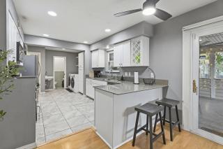 Cozy 5BD fun house - 8