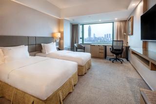 Holiday Inn Wuhan Riverside by IHG - 3