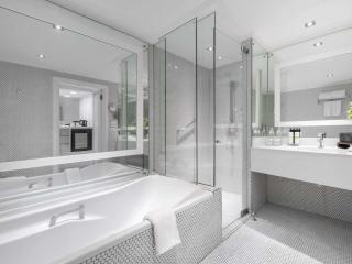 Pullman Bangkok Hotel G - 1