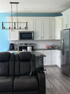 Work and play close to everything - 5