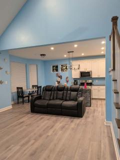 Work and play close to everything - 1