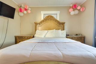 Free Parking Spot! Extended Stay Near Newark and NYC - 1