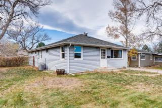 Walk to Old Town Lafayette! Cozy Couples Escape - 6