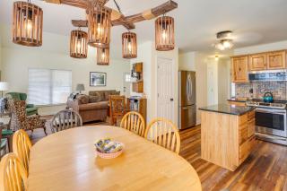 Lyles Peaceful Creekside Home Hot Tub and Fire Pit - 2