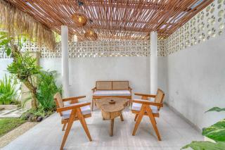 Villa Bibiz Romantic 3BR Villa Retreat in Seseh - 4