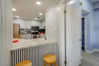 Near Sugar Mountain Renovated Condo with Views! - 2