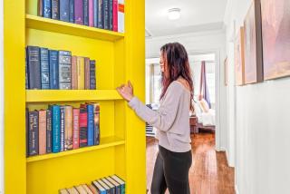 Vibrant Hidden Bookcase Door 4Bd Garage Game Room - 2