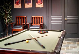 Mountain Mama Ranch - Luxury farmhouse on 200 acres with mountain views, 20mins to Shenandoah, 90mins from DC - 5