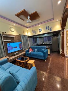 Riddhi Krrish Home Stay - 0