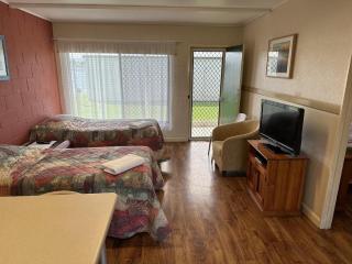 Coral Tree Lodge - 3